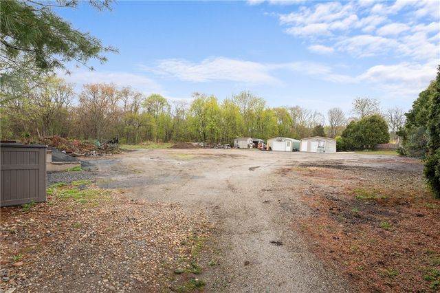 2 Burnside Avenue, Seekonk, MA 02771