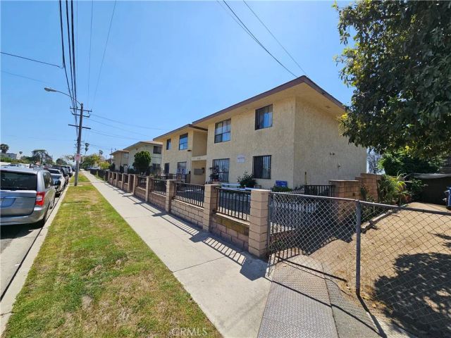 1574 Laurel Avenue, Pomona, CA 91768