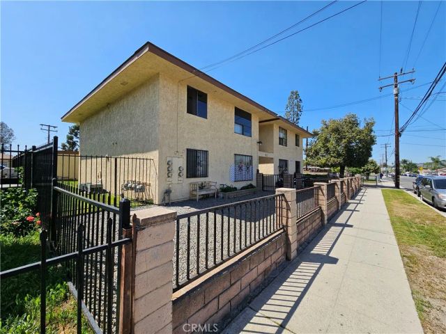 1574 Laurel Avenue, Pomona, CA 91768