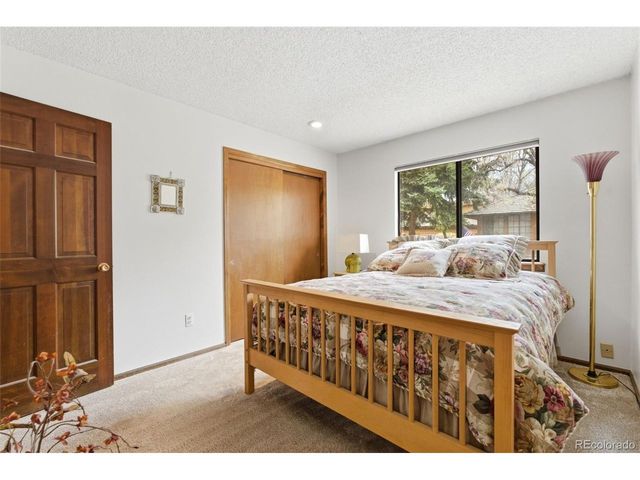 47 S Eagle Cir, Aurora, CO 80012