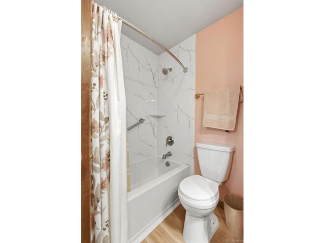 47 S Eagle Cir, Aurora, CO 80012