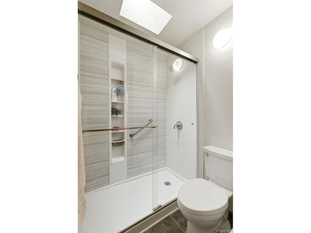 47 S Eagle Cir, Aurora, CO 80012