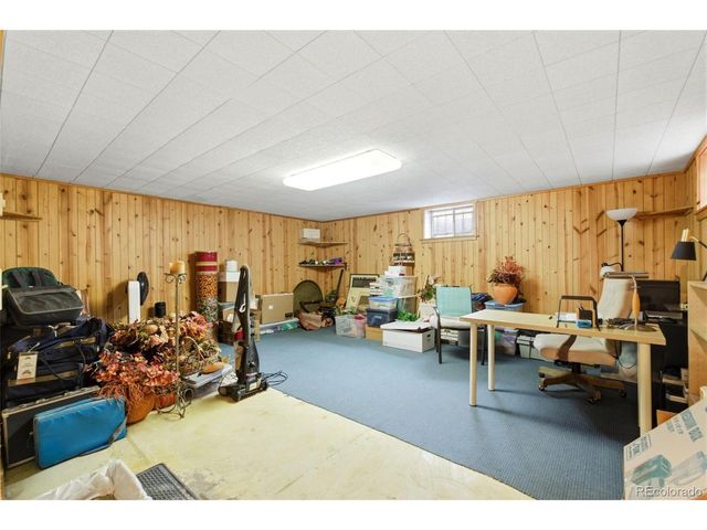 47 S Eagle Cir, Aurora, CO 80012