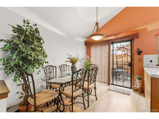 47 S Eagle Cir, Aurora, CO 80012