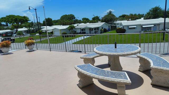 201 S Golf Boulevard 2002, Pompano Beach, FL 33064