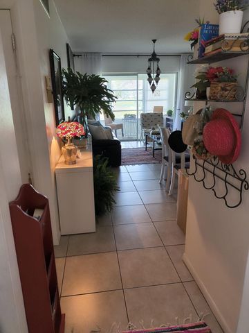 201 S Golf Boulevard 2002, Pompano Beach, FL 33064