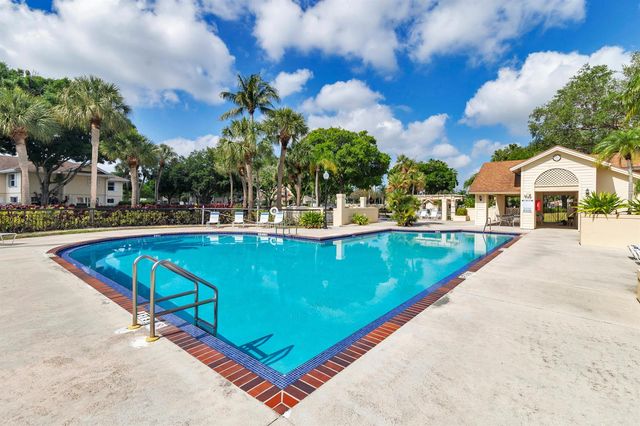 8142 Bridgewater Court 42c, Lake Clarke Shores, FL 33406