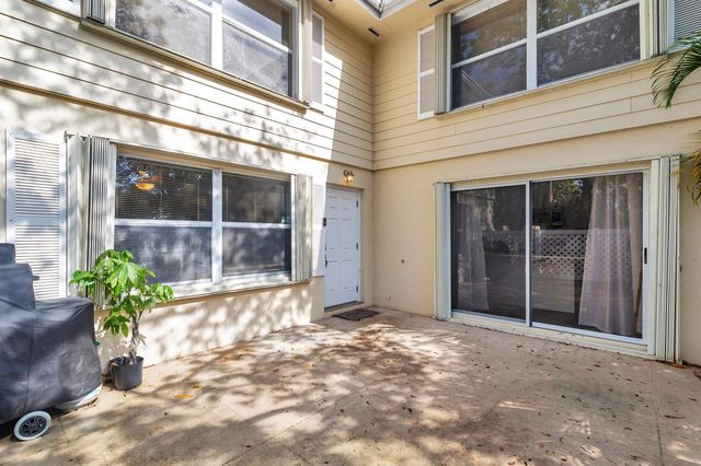 8142 Bridgewater Court 42c, Lake Clarke Shores, FL 33406