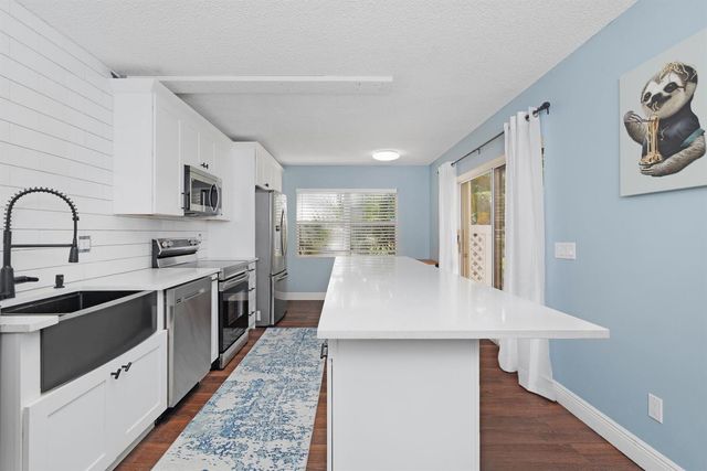 8142 Bridgewater Court 42c, Lake Clarke Shores, FL 33406