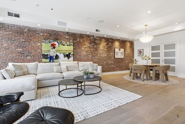 406-418 Commercial St 1A, Boston, MA 02109