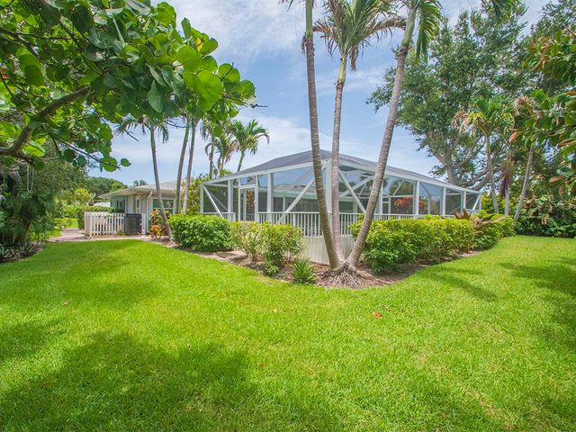 816 Acacia Road, Vero Beach, FL 32963