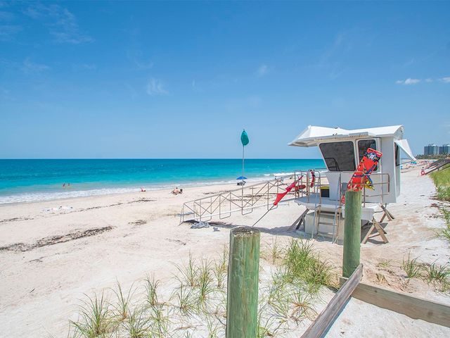 816 Acacia Road, Vero Beach, FL 32963