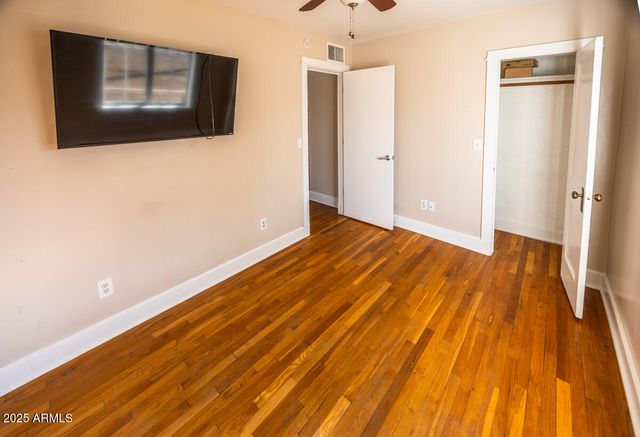 918 E WHITTON Avenue, Phoenix, AZ 85014