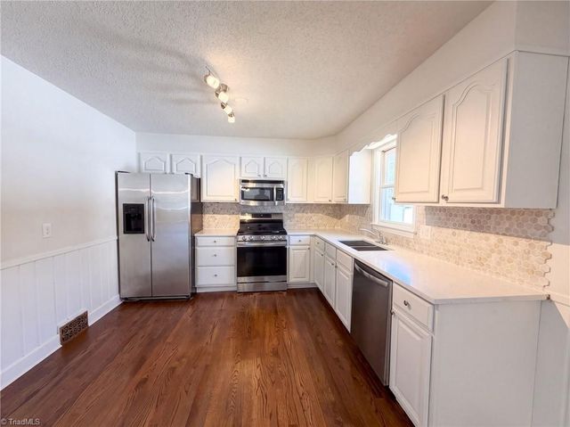 101 Tipperary Lane, Winston-salem, NC 27104