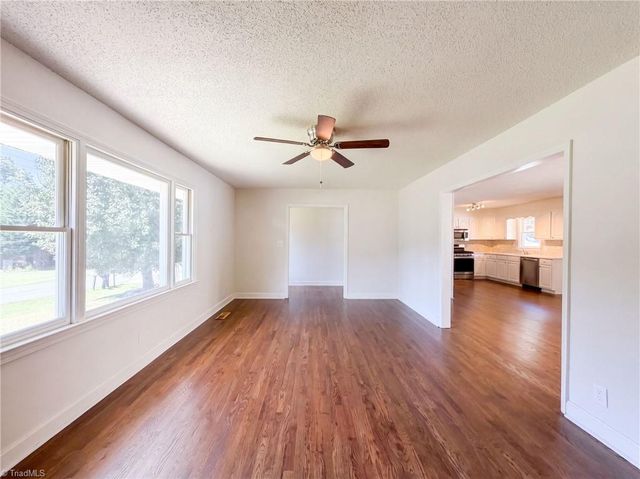 101 Tipperary Lane, Winston-salem, NC 27104