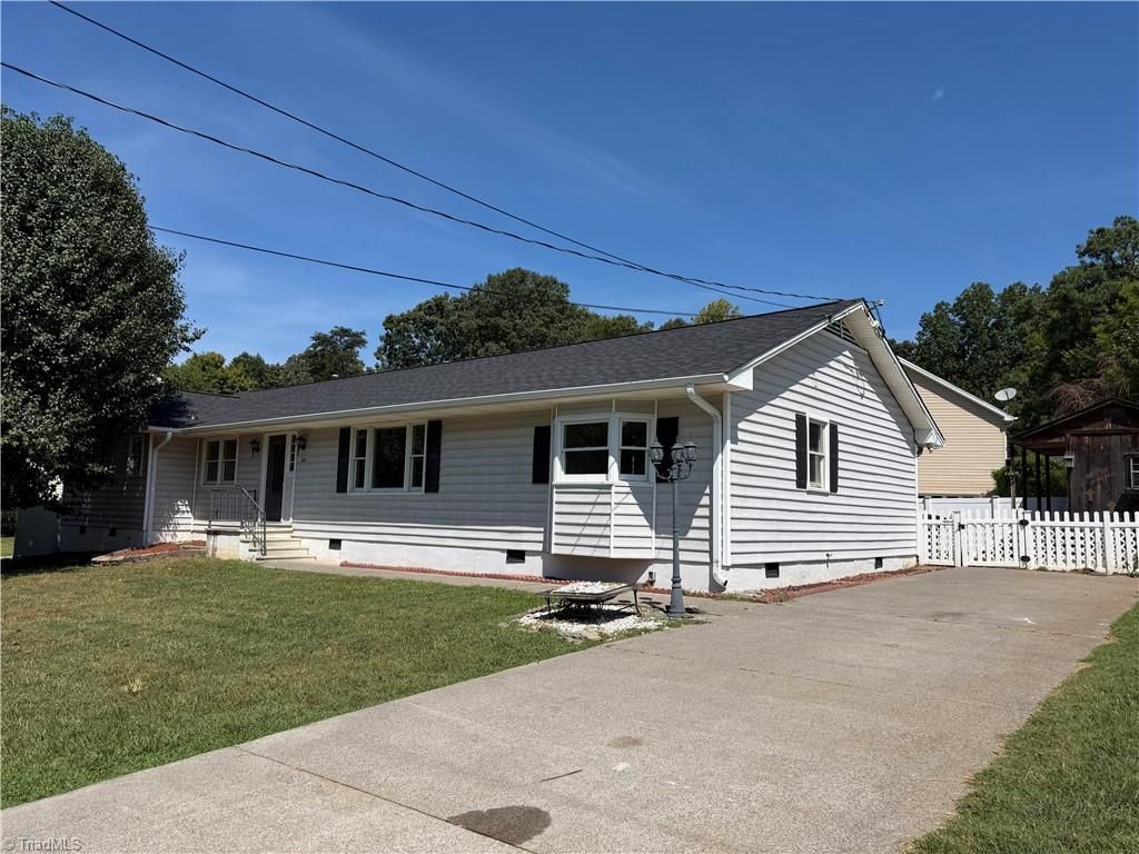 101 Tipperary Lane, Winston-salem, NC 27104