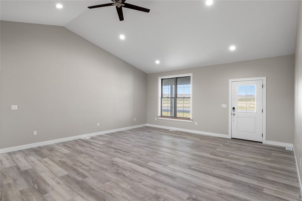 1002 Sagebrush Lane, Deer Lodge, MT 59722 photo 3