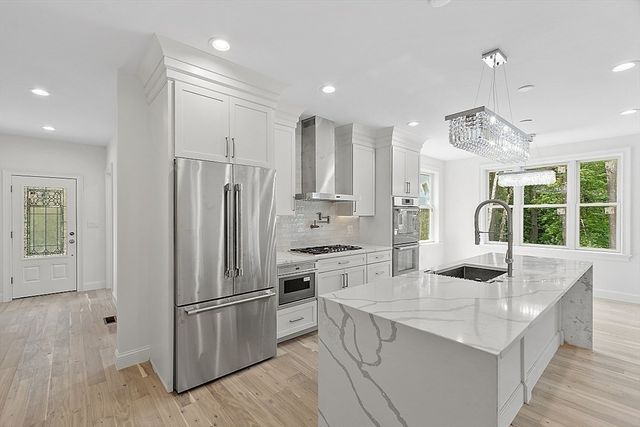 5 Barnard Hill Road, Boylston, MA 01505