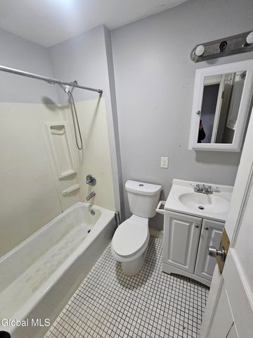 119 Grand Street 3, Albany, NY 12202