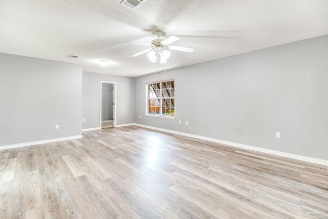 5061 Ring Rose Ct, Gulf Breeze, FL 32563