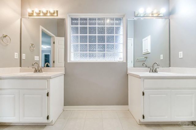 5061 Ring Rose Ct, Gulf Breeze, FL 32563