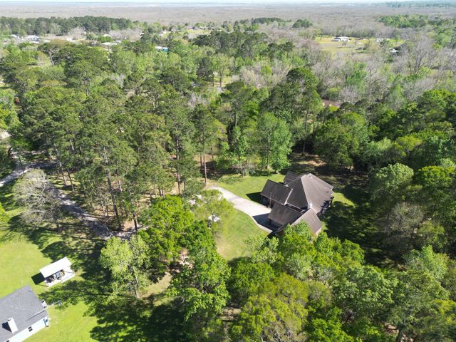 15524 Jim Branch Road, Old River-winfree, TX 77535