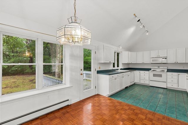 31 Jamie's Path, Plymouth, MA 02360