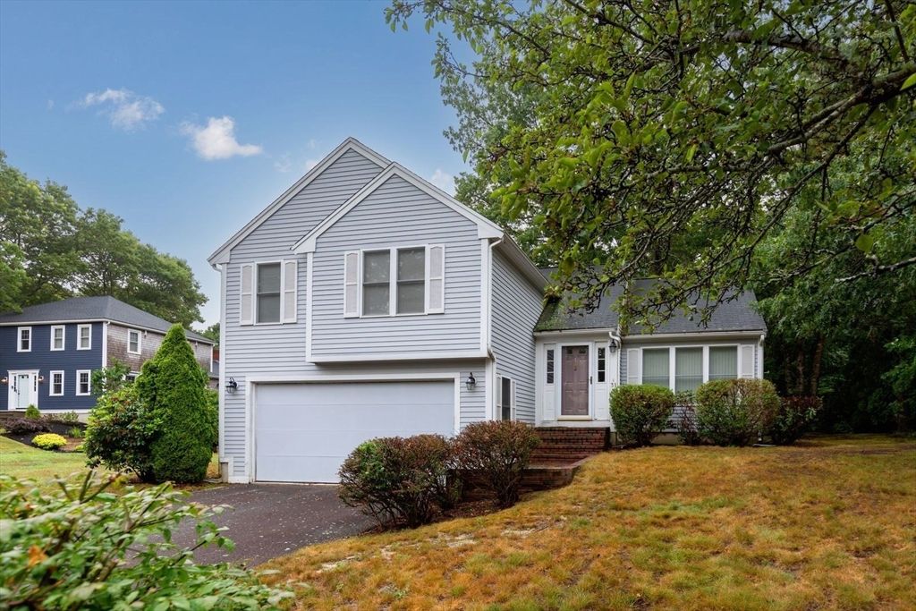 31 Jamie's Path, Plymouth, MA 02360