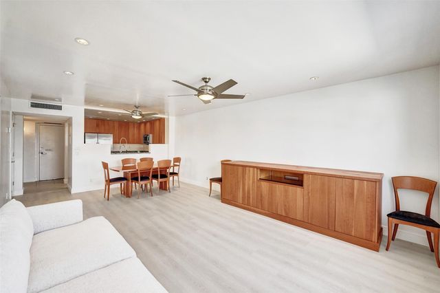 619 Orton Avenue 501, Fort Lauderdale, FL 33304