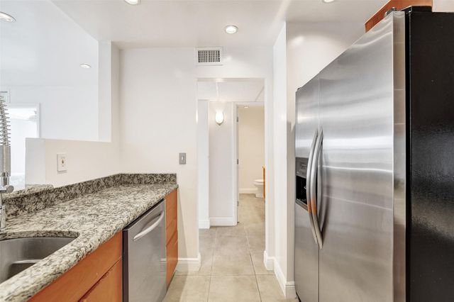 619 Orton Avenue 501, Fort Lauderdale, FL 33304