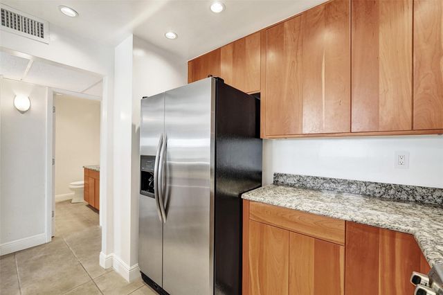 619 Orton Avenue 501, Fort Lauderdale, FL 33304