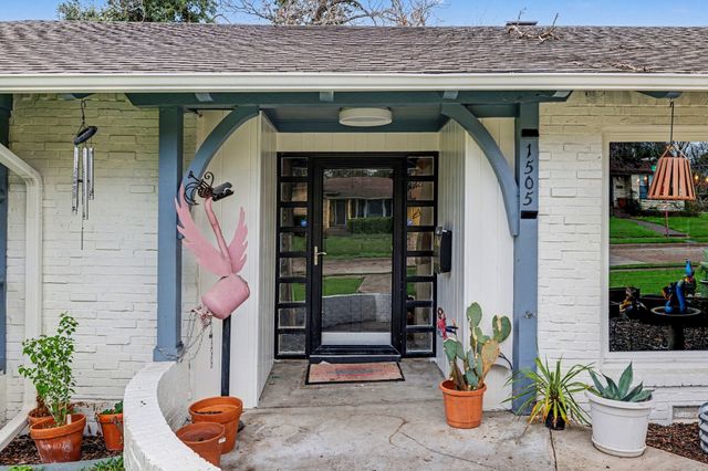 1505 Arizona Avenue, Dallas, TX 75216