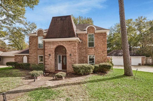6723 Apple Valley Lane, Houston, TX 77069