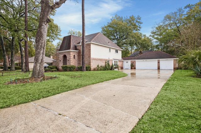6723 Apple Valley Lane, Houston, TX 77069