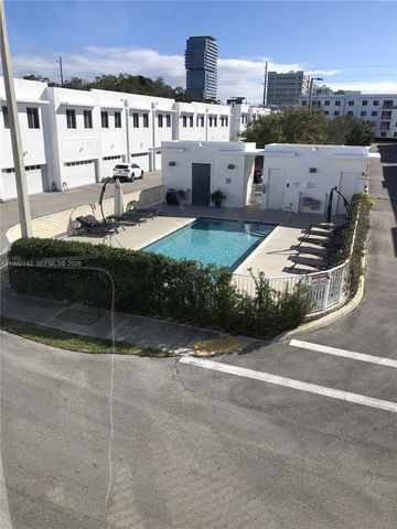 2601 NE 212th Ter 104, Miami, FL 33180