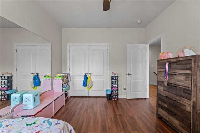 264 Feldspar ST, Virginia Beach, VA 23462