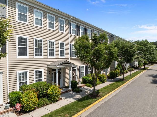 264 Feldspar ST, Virginia Beach, VA 23462