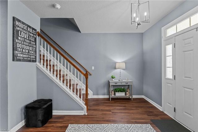 264 Feldspar ST, Virginia Beach, VA 23462