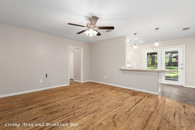 107 Eastwood Place, Lufkin, TX 75901