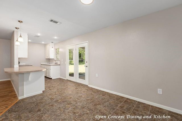 107 Eastwood Place, Lufkin, TX 75901