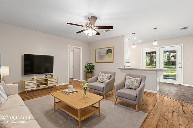 107 Eastwood Place, Lufkin, TX 75901