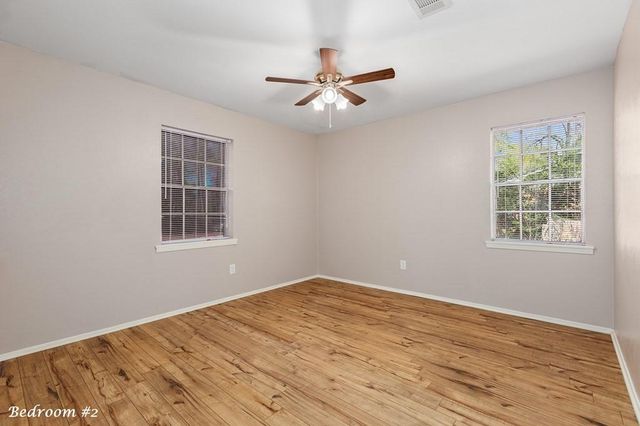 107 Eastwood Place, Lufkin, TX 75901