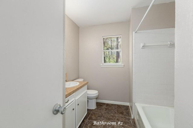 107 Eastwood Place, Lufkin, TX 75901