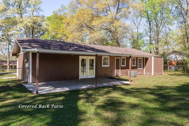 107 Eastwood Place, Lufkin, TX 75901