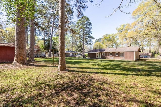 107 Eastwood Place, Lufkin, TX 75901