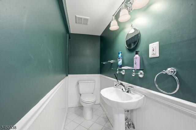 119 Ploch Rd, Clifton City, NJ 07013