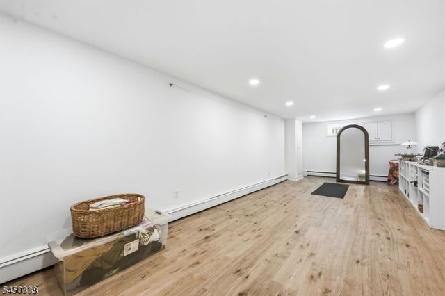 119 Ploch Rd, Clifton City, NJ 07013
