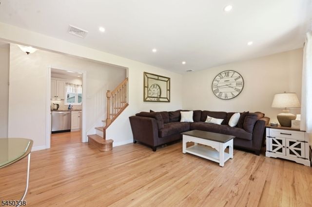 119 Ploch Rd, Clifton City, NJ 07013