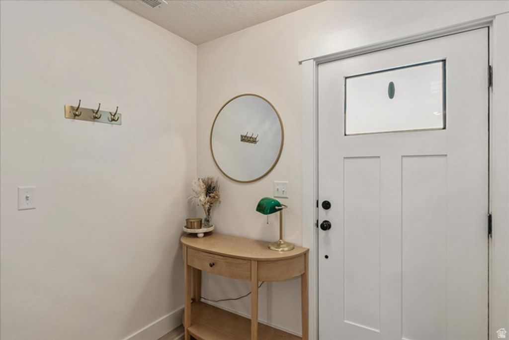 Image 7 of property listing at 396 S 680 E, American Fork, UT 84003