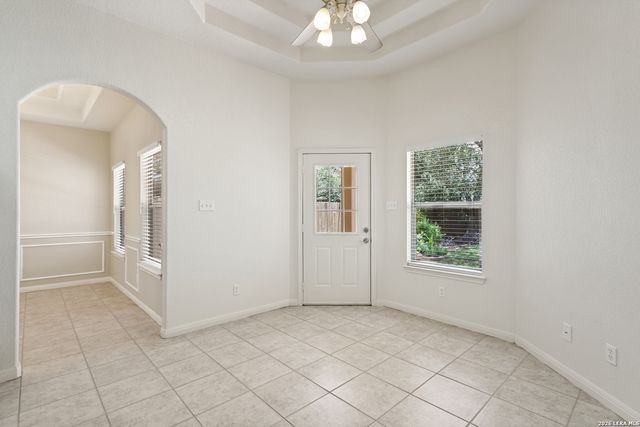 1514 Mooreshill Dr, San Antonio, TX 78253